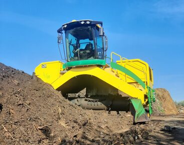 23 10 17 Nieuwe composteermachine Brakel - 20231010_124214