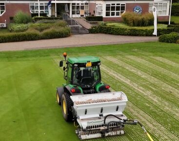 49605_groot